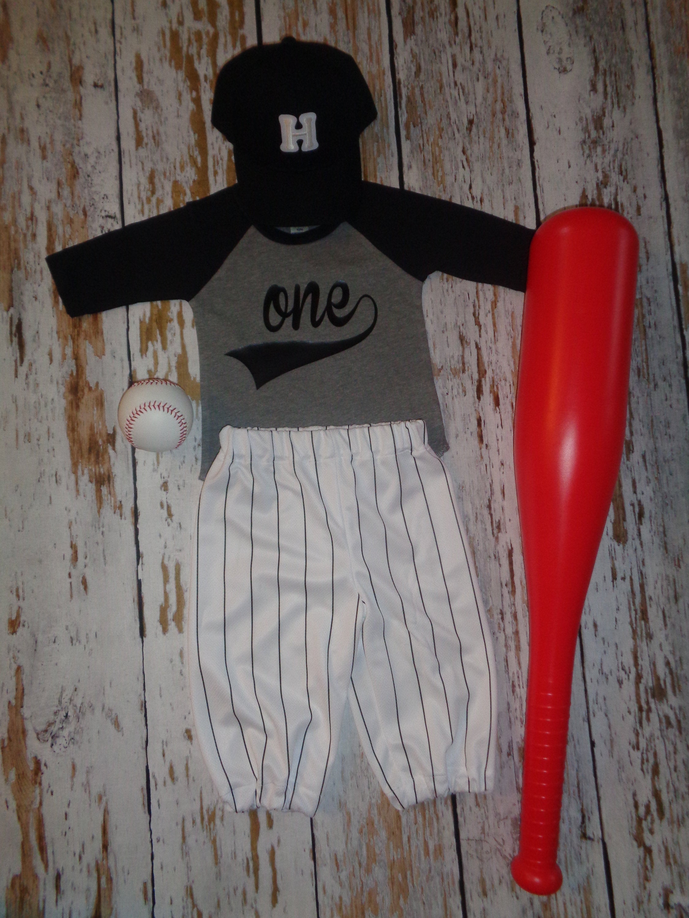 Baseball Cake smash outfit boy, Cake Smash Birthday outfit, Black Pinstripes, Baseball uniform, Baseball Pants Cap shirt, 1st Birthday
